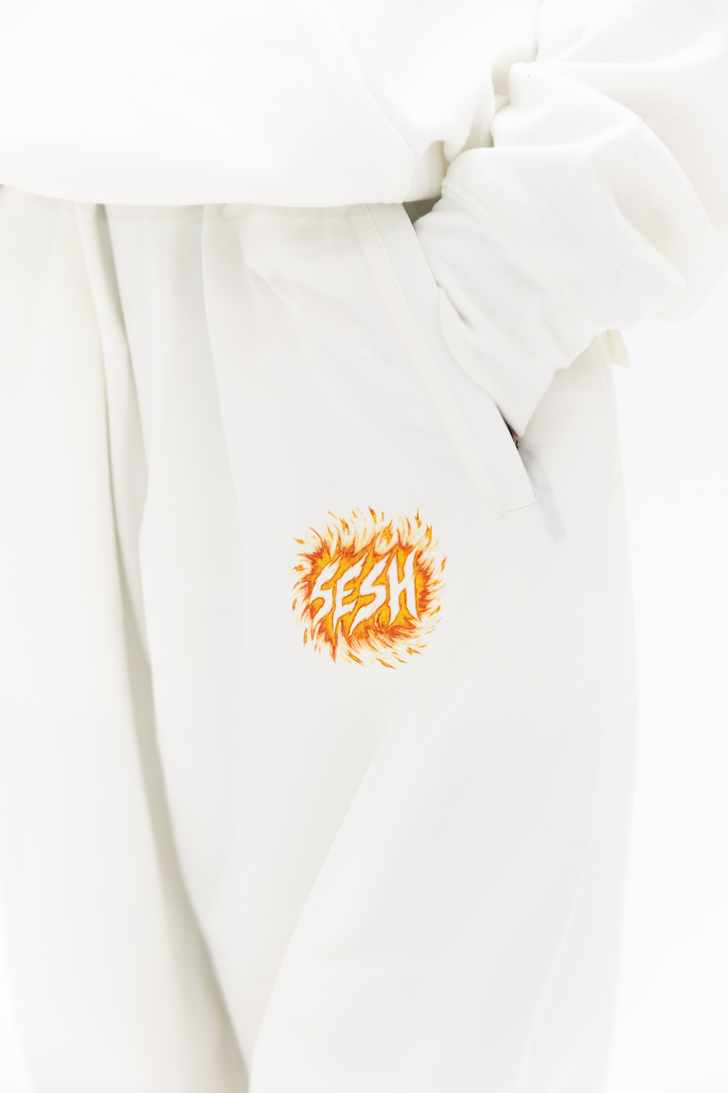 sesh white snowpants